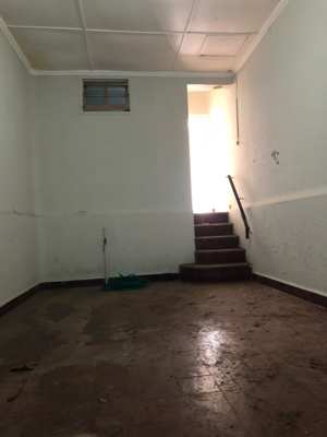 Foto 029 — Pisos e interiores