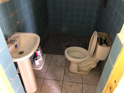 Foto 039 — Baños