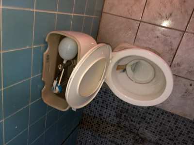 Foto 042 — Baños