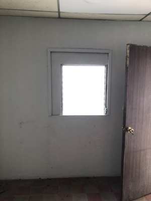 Foto 273 — Puertas, ventanas y herrería