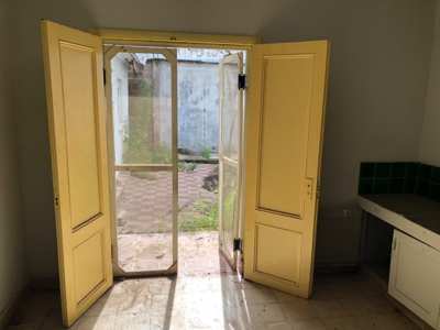 Foto 303 — Puertas, ventanas y herrería
