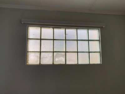 Foto 325 — Puertas, ventanas y herrería