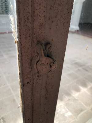 Foto 337 — Puertas, ventanas y herrería