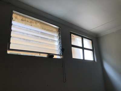 Foto 345 — Puertas, ventanas y herrería