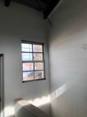 Foto 357 — Puertas, ventanas y herrería