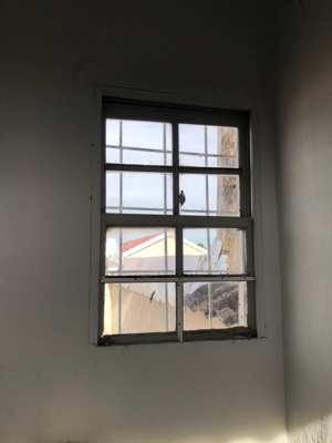 Foto 368 — Puertas, ventanas y herrería