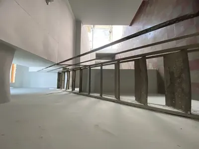 Foto 380 — Pisos e interiores