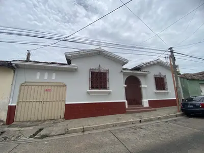 Foto 428 — Fachadas y patios
