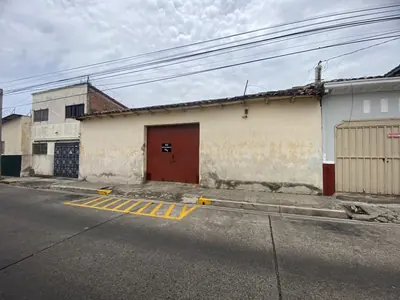 Foto 433 — Fachadas y patios
